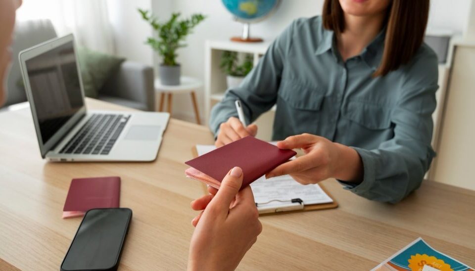 وقت سفارت انگلیس برای ایرانیان، راهنمای کامل گرفتن وقت ویزای تحصیلی